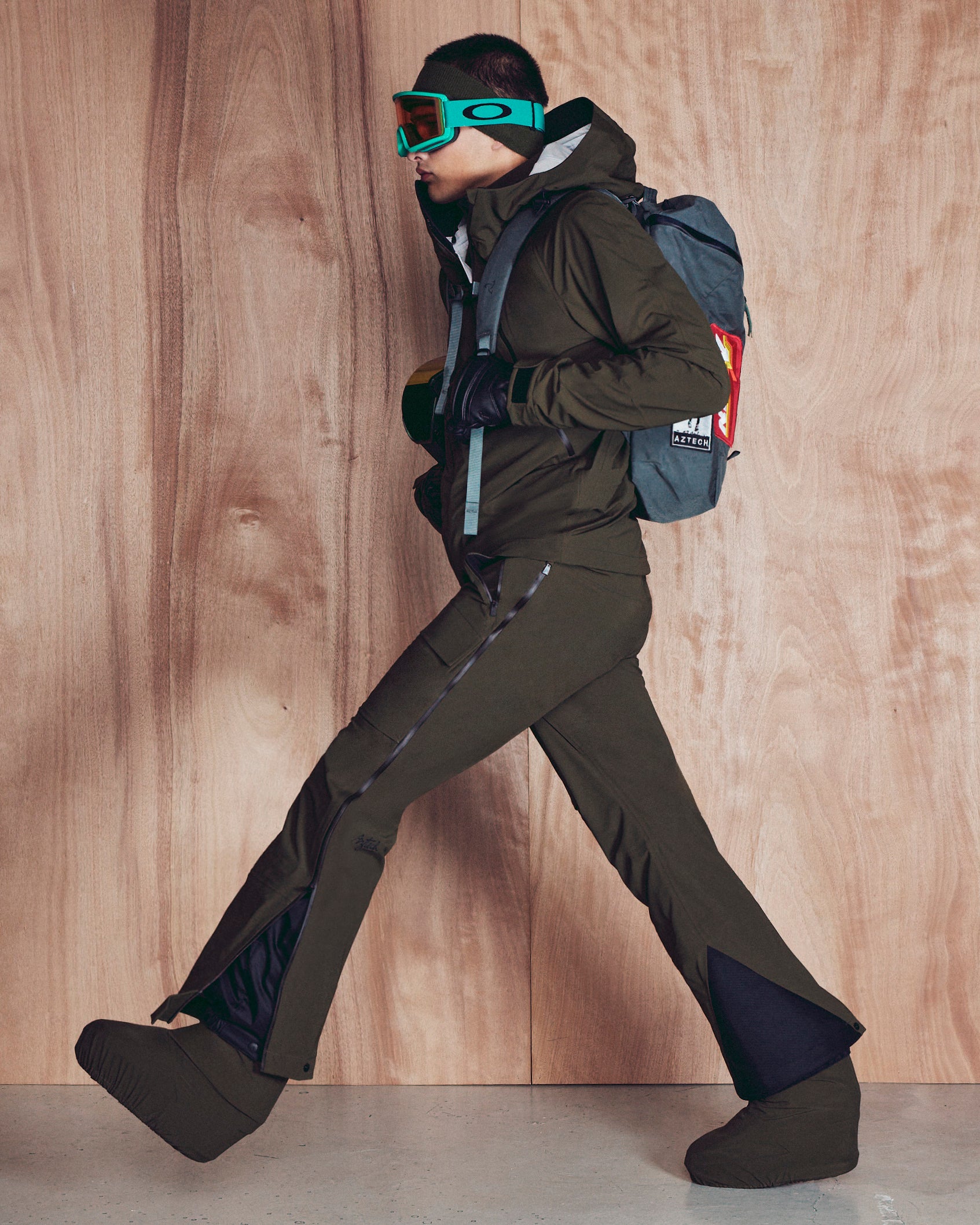 Look 10