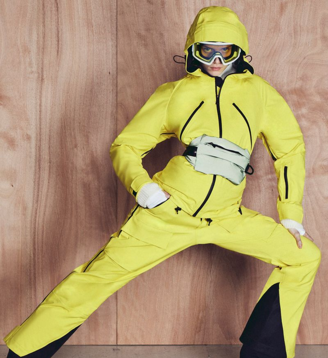 Shop <br> Women's <br> Sale