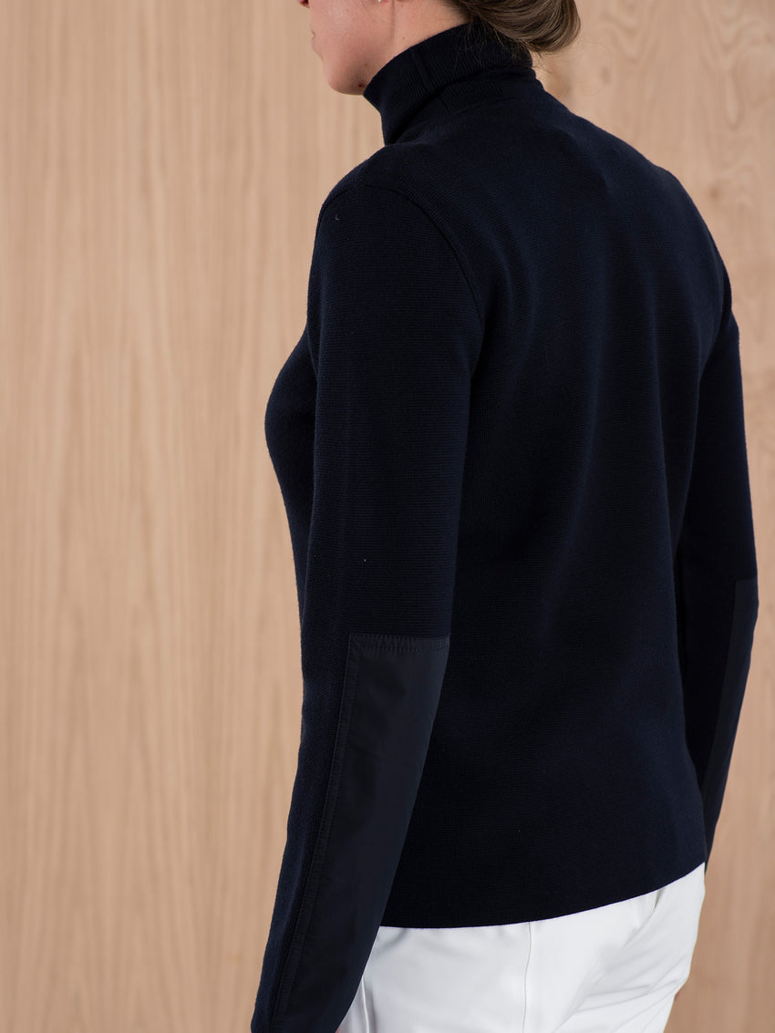 Matterhorn Solid Turtleneck