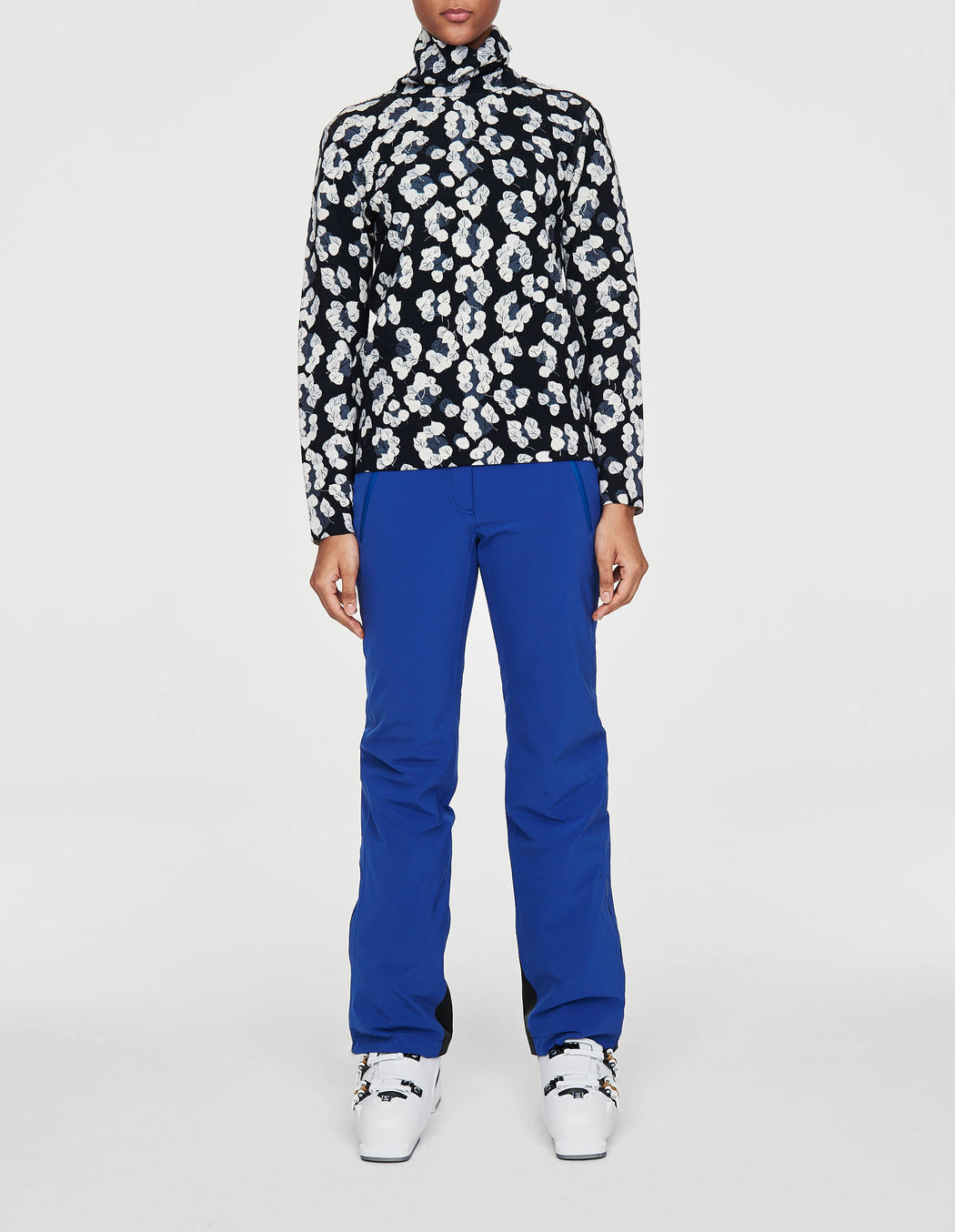 Matterhorn Leopard Turtleneck